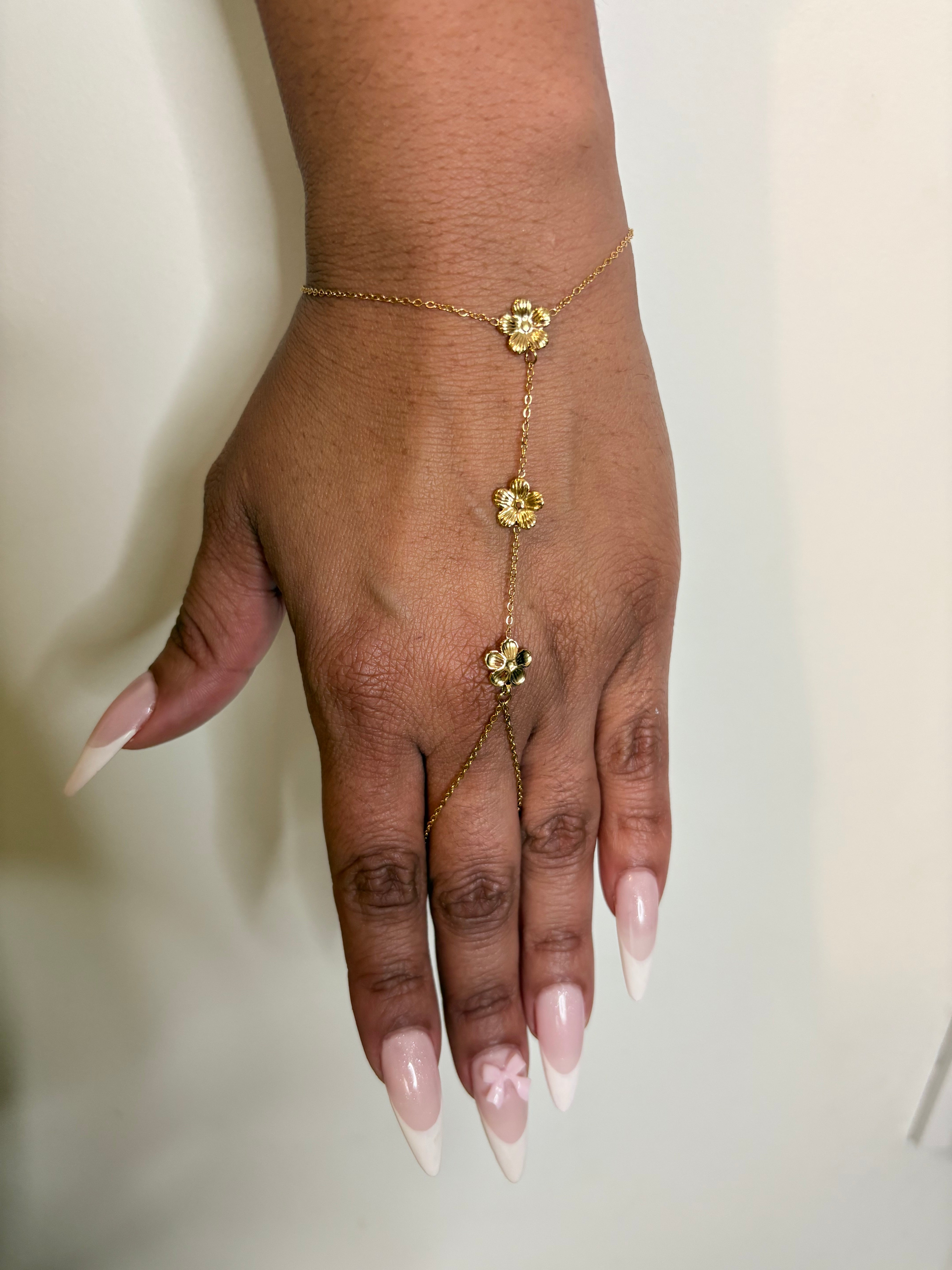 Chaîne de mains Vanina